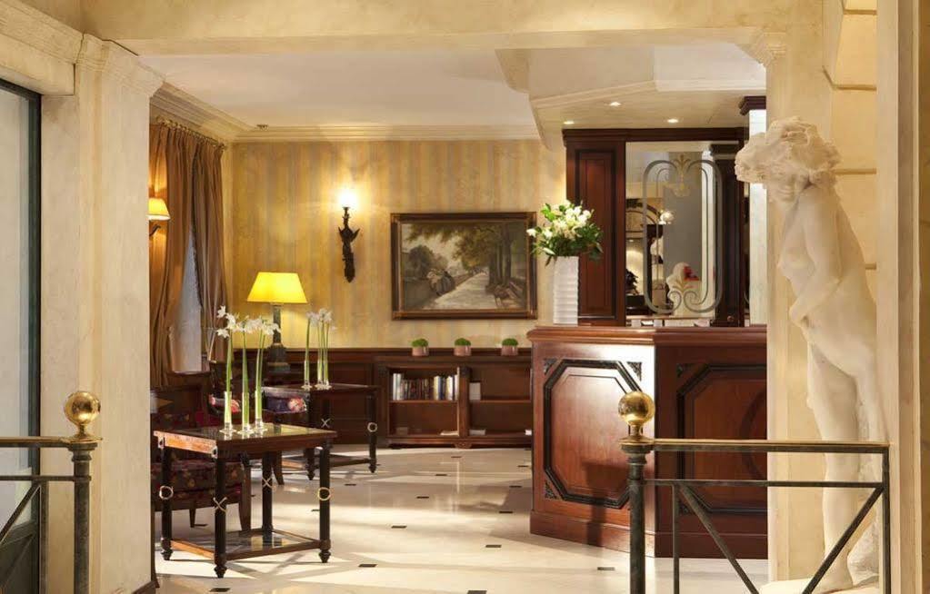 Regence Etoile Hotel Paris