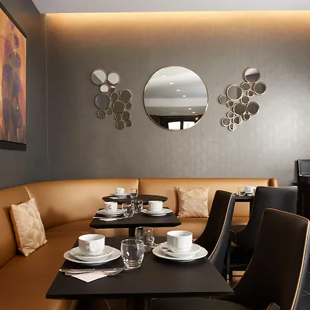 Régence Etoile 4* Parigi
