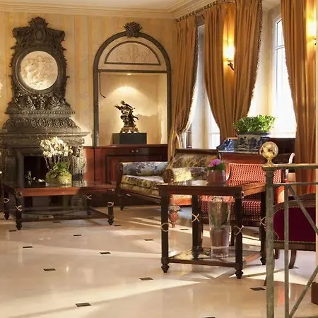 Régence Etoile 4* Parigi