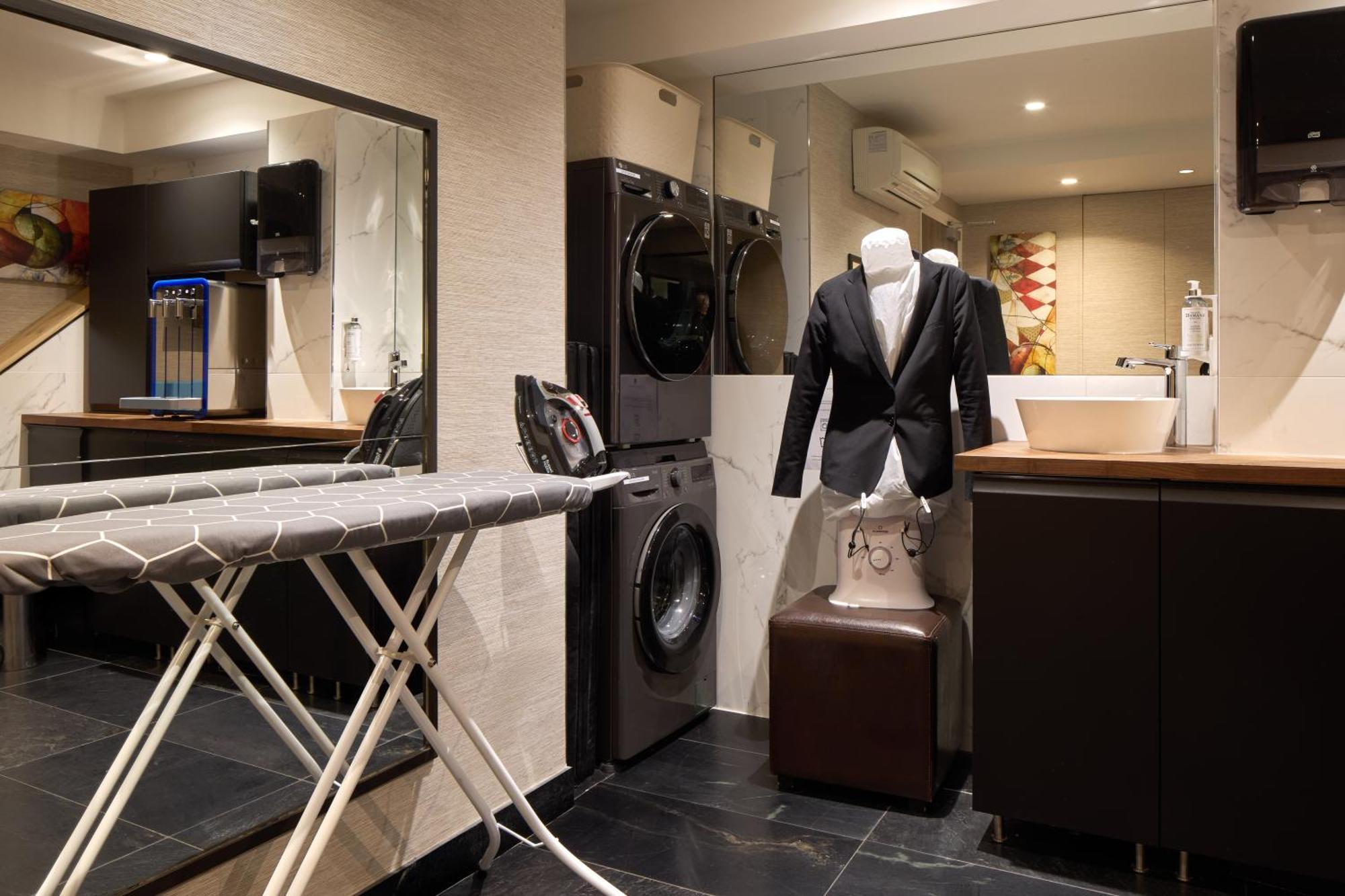 Régence Etoile 4* Parigi